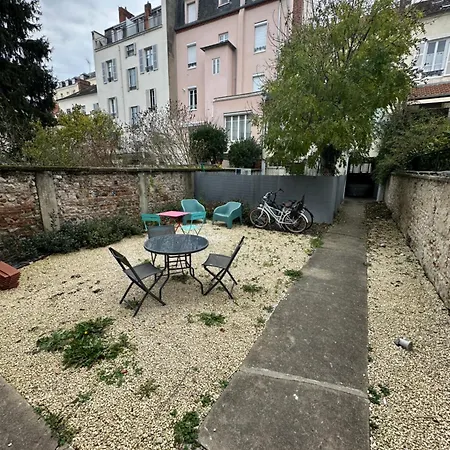 Emeraude 2 Daire Vichy